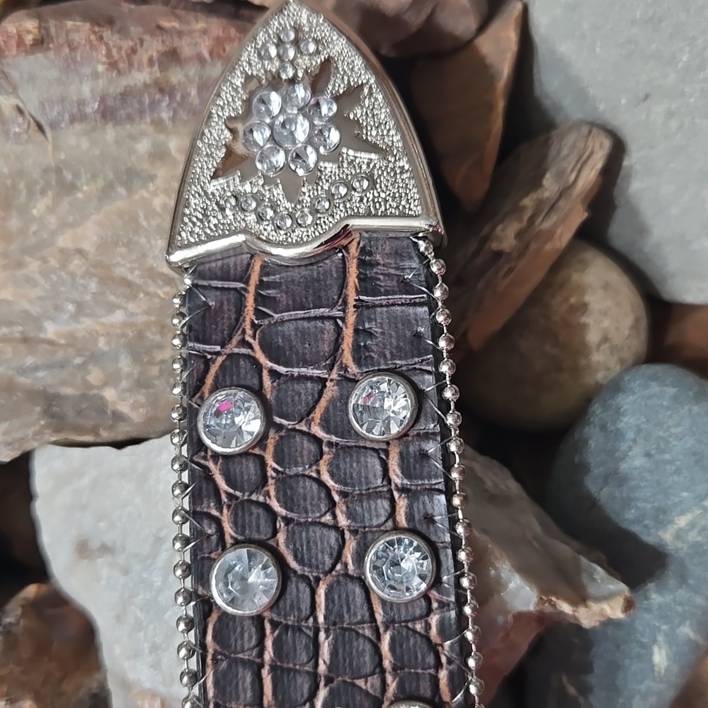 Western Rhinestone & Leather Belt - Picture 4 of 16